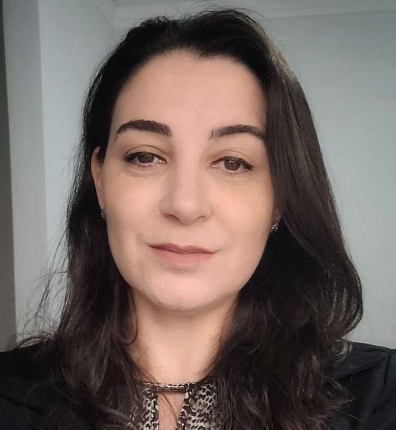 Vânia Gamero Bertilan